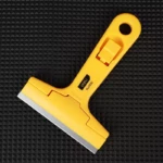 Универсална метална стъргалка Deli EDL4723C (145 мм) | Режещи инструменти